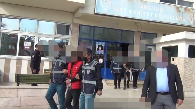 Mersin’de suç şebekesi çökertildi
