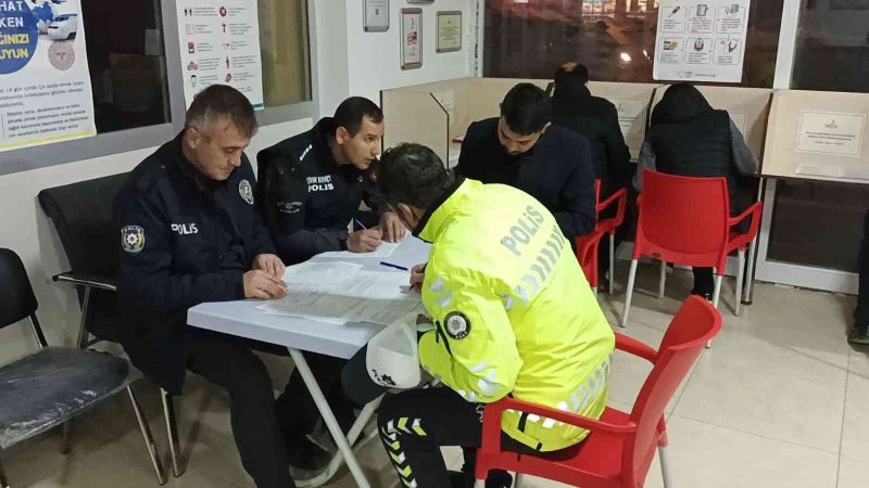 Kırşehir Emniyet personelinden kan bağış kampanyasına destek
