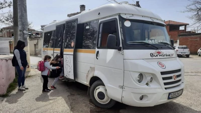 Burhaniye’de okul öncesi eğitimde taşımalı dönemi
