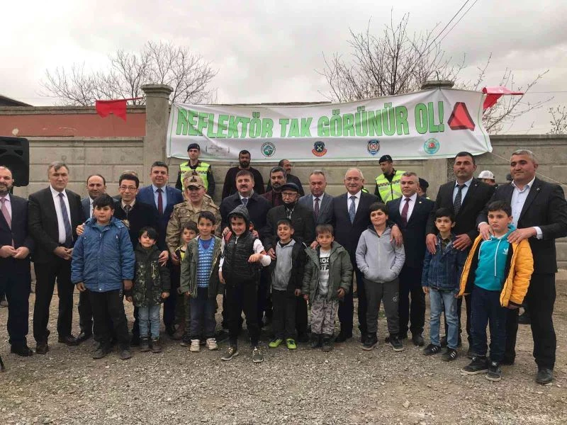 Iğdır’da ‘Reflektör Tak Görünür Ol’ kampanyası
