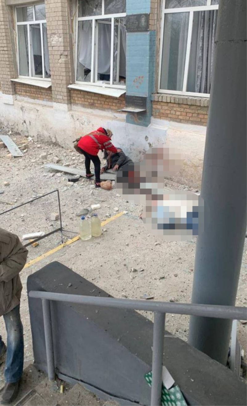 Rusya Donetsk’de insani yardım noktasını vurdu: 2 ölü, 5 yaralı

