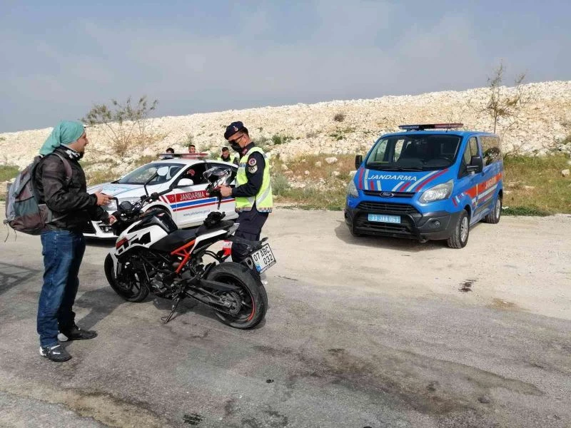 Mersin’de motosiklet ve motorlu bisikletler denetlendi
