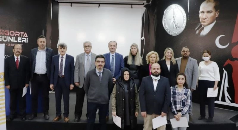 Rektör Kazım Uysal: 