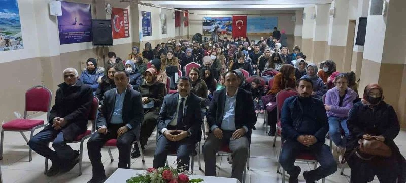Doç. Dr. Teyfur, Eleşkirt’te öğretmenlere seminer verdi
