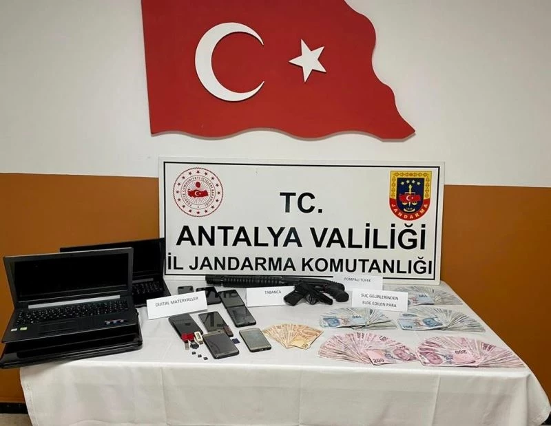 Cep telefonu satan işyerinde yasadışı bahis oynatan şüpheliler gözaltına alındı
