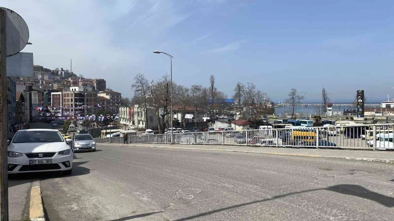 Yıkılması planlanan 64 yıllık köprü esnafına tebligatlar ulaştı
