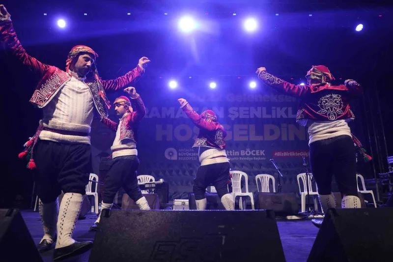 Karaalioğlu Parkı’nda Teke Yöresi rüzgarı
