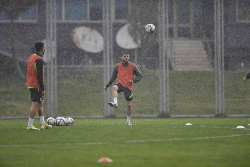 Bursaspor, Kocaelispor maçının taktiğini çalıştı
