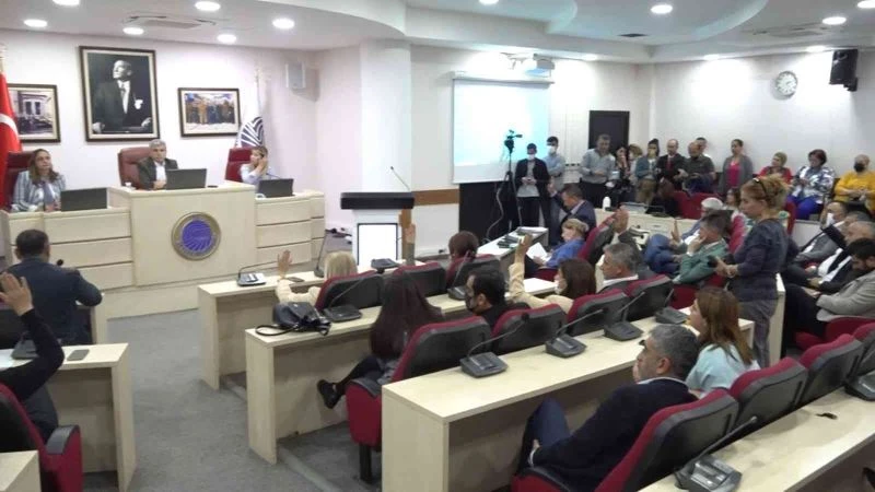 Seyhan Belediyesinden kadın-erkek eşitliğinde önemli adım
