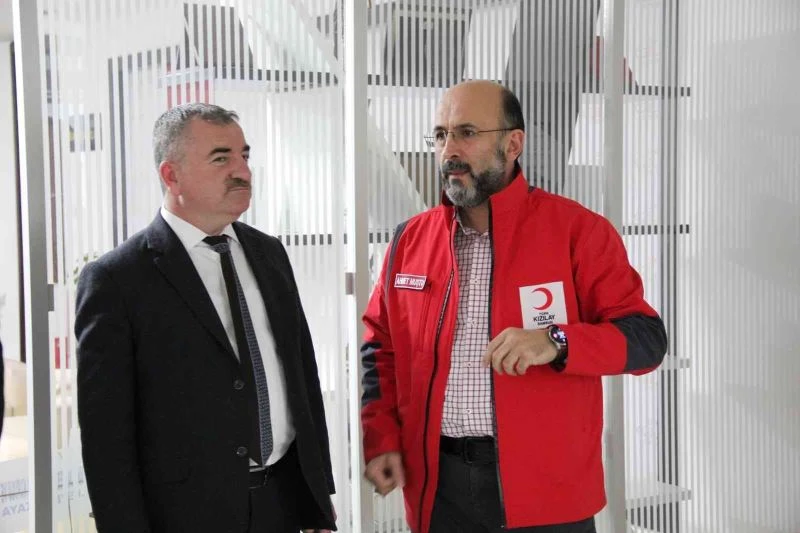 Başkan Özdemir: “Kızılay gurur kaynağımız”
