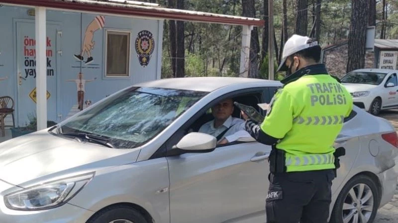 Bölge trafik ekipleri 1 saatte 30 bin lira radar cezası kesti
