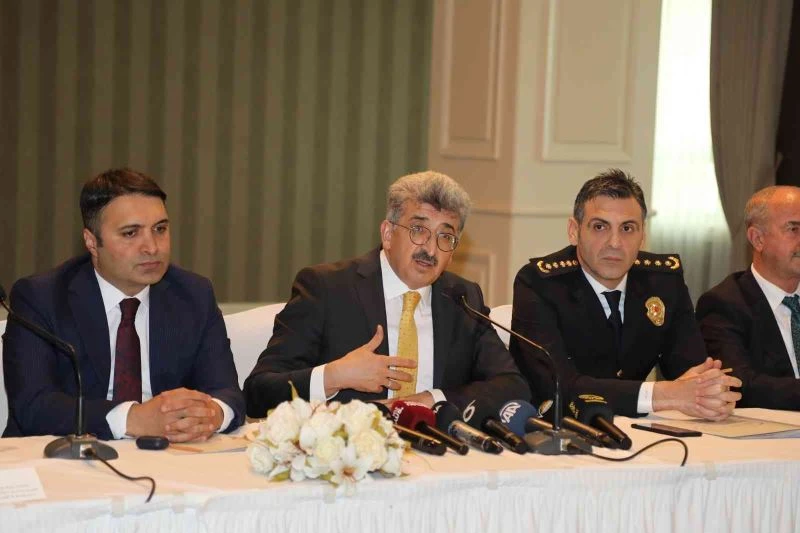 Van Valisi Bilmez: “Nevruz süresince Van’a 50 bin İranlı turist geldi”
