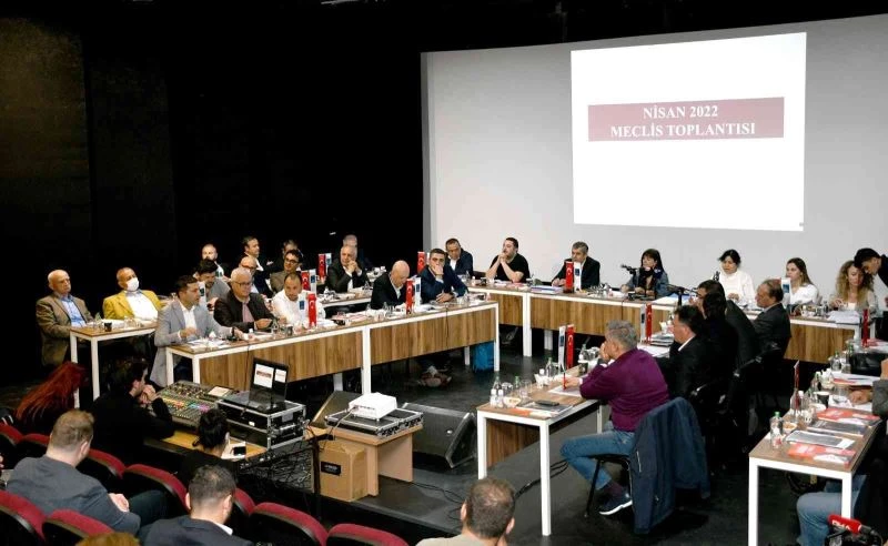 Kuşadası Belediyesi, pandemiye rağmen hizmet üretti
