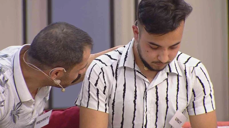 19 yıldır görmediği oğluyla aynı işyerinde çalışmış
