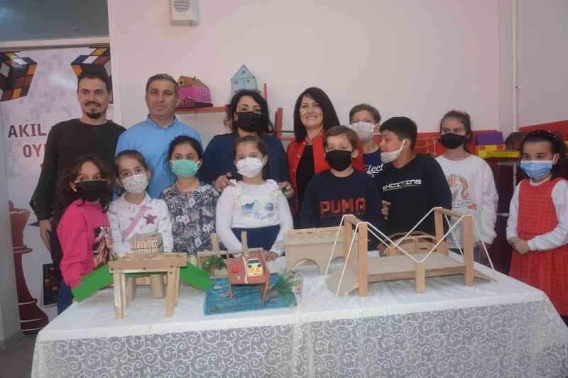 Hazırladıkları projeyle doğal afetlere dikkat çektiler
