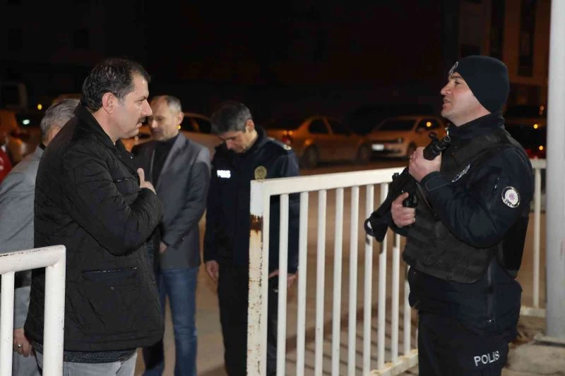 Vali sahurunu polis merkezinde memurlarla birlikte yaptı
