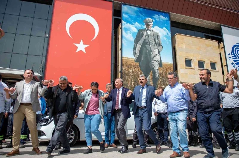 Toplu sözleşme halayı
