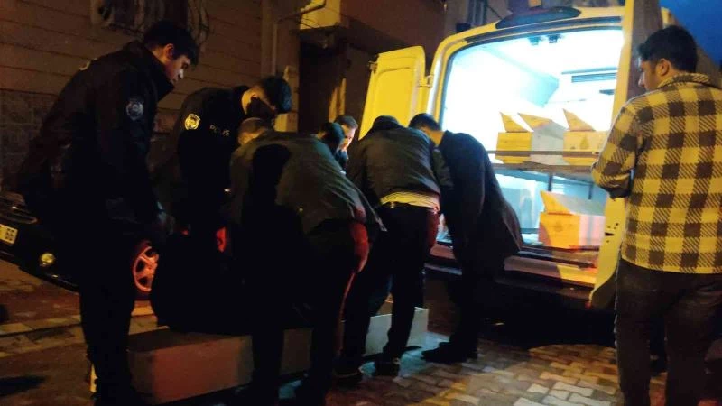 Esenyurt’ta 35 yaşındaki kadının, kocasının silahlıyla intihar ettiği iddiası
