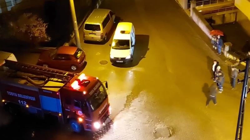 Ocakta unutulan yemek paniğe sebep oldu
