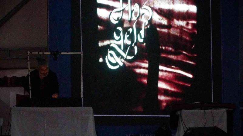 Ahmet Özhan, Ramazan ayında Uşaklı sevenleriyle buluştu
