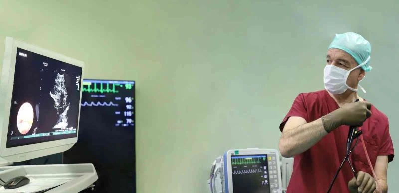 Göğüs Cerrahisi Kliniği’nde Ebus cihazı kullanılmaya başladı
