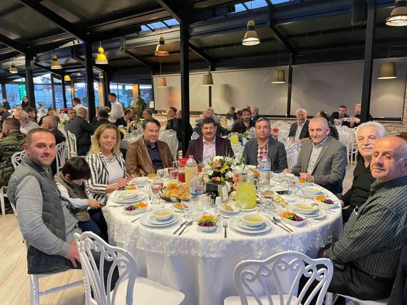 Esnaflar iftarda bir araya geldi
