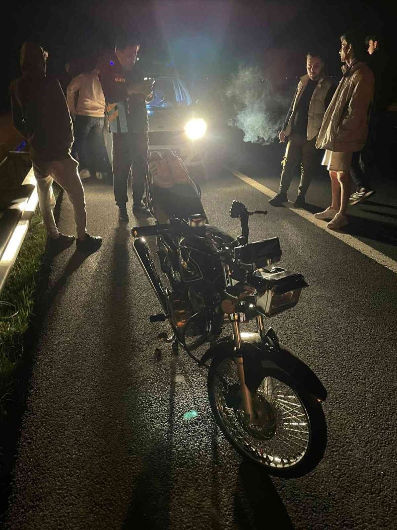 Plakasız motosikletle gezerken kaza yaptı: 1 yaralı
