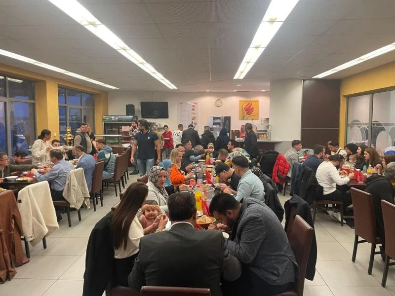 Karabüklü gurbetçiler iftarda buluştu
