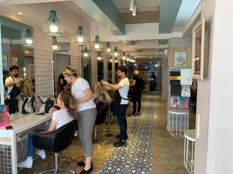 Kuaförlerde bayram yoğunluğu
