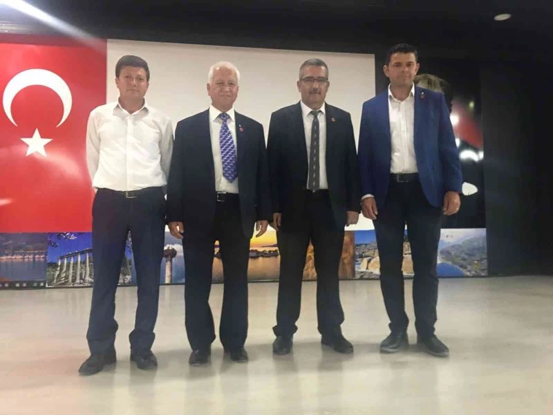 Milas’ta mahalle muhtarları, genel kurulda bir araya geldi
