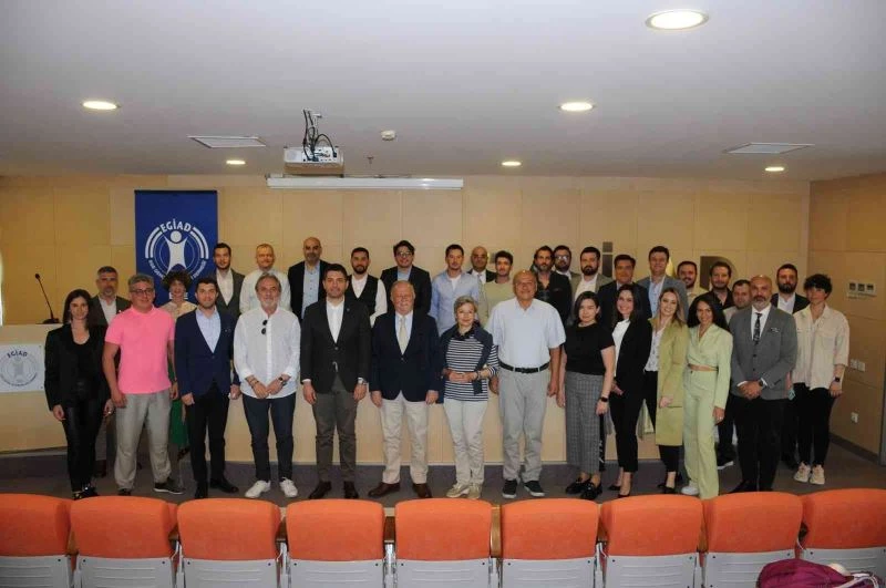 EGİAD, “Sadık Bey Yalıların Dili Olsa” romanının yazarını ağırladı
