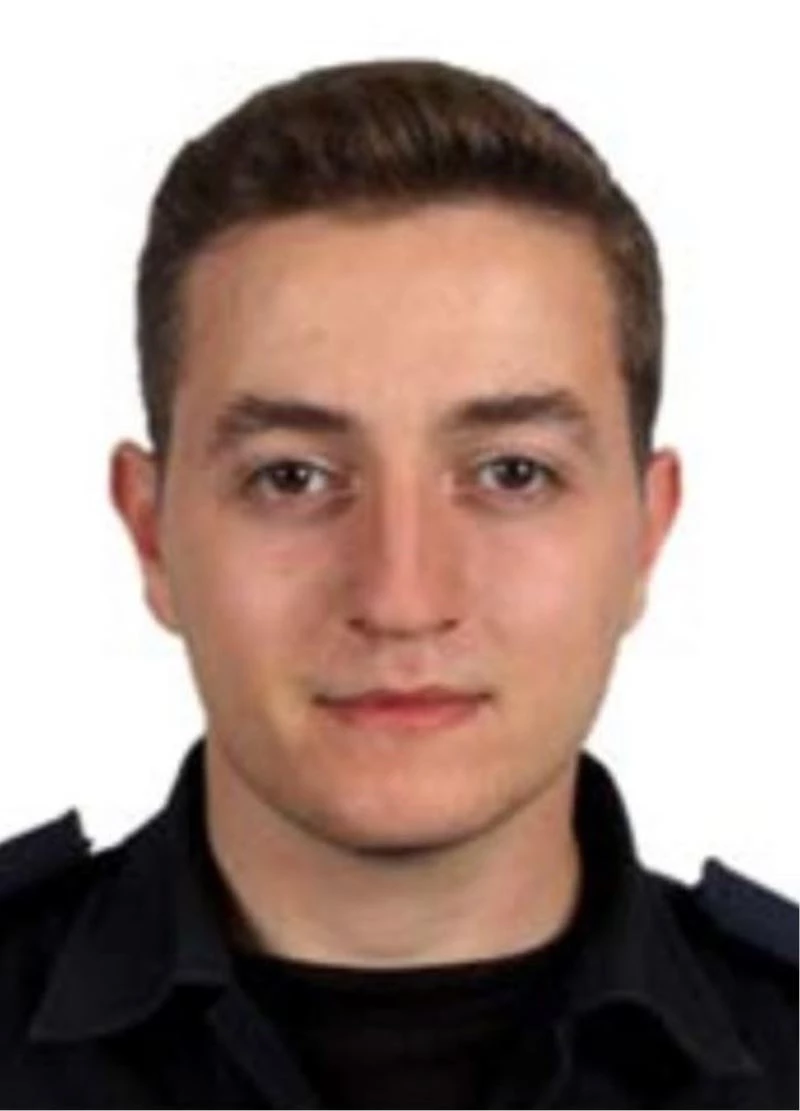 Sultanbeyli’de hafriyat kamyonuyla çarpışan yunus polislerinden biri şehit düştü
