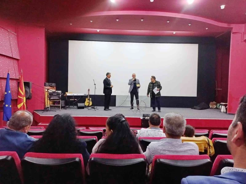 Romanların hayatını konu alan belgesel filmi ödül aldı
