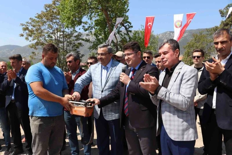 Kırkağaç’ta 16 milyon TL’lik spor kompleksinin temeli atıldı
