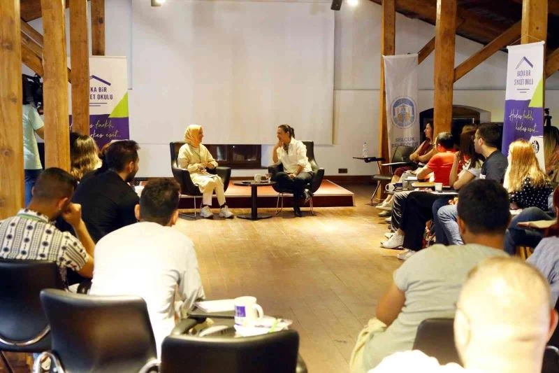 Başkan Sengel ‘Başka Bir Siyaset Okulu’ öğrencileri ile buluştu
