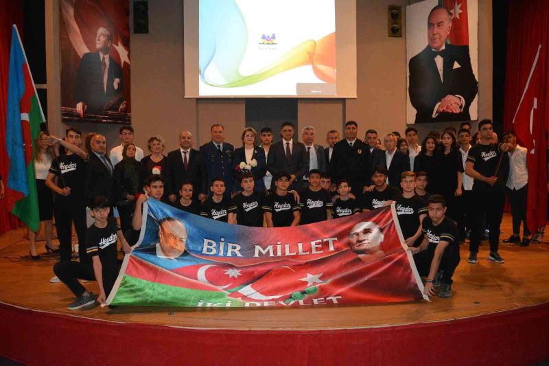 Azerbaycan’ın merhum Cumhurbaşkanı Haydar Aliyev Aliağa’da anıldı
