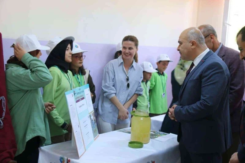 Seyitömer Ortaokulu’nda Bilim Fuarı
