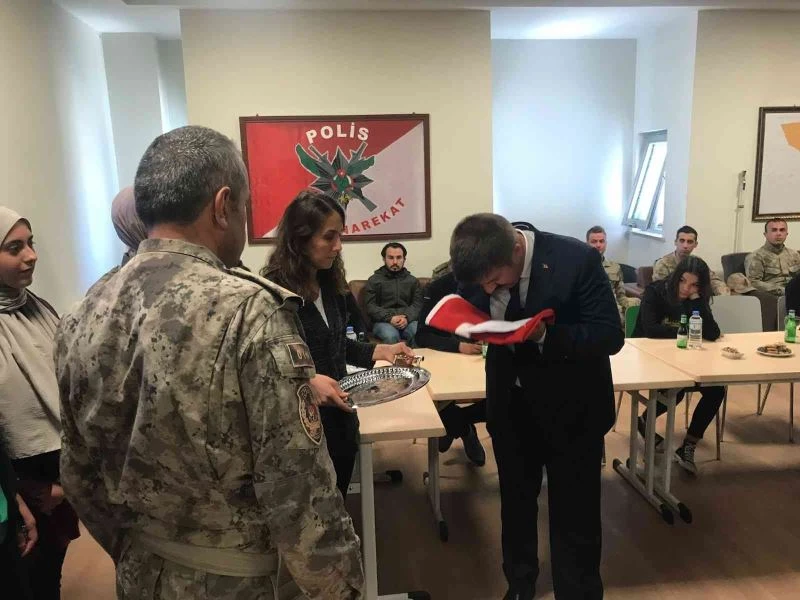 Iğdırlı öğrencilerden Şehit Polis Veli Kabalay’ın ailesine mektup
