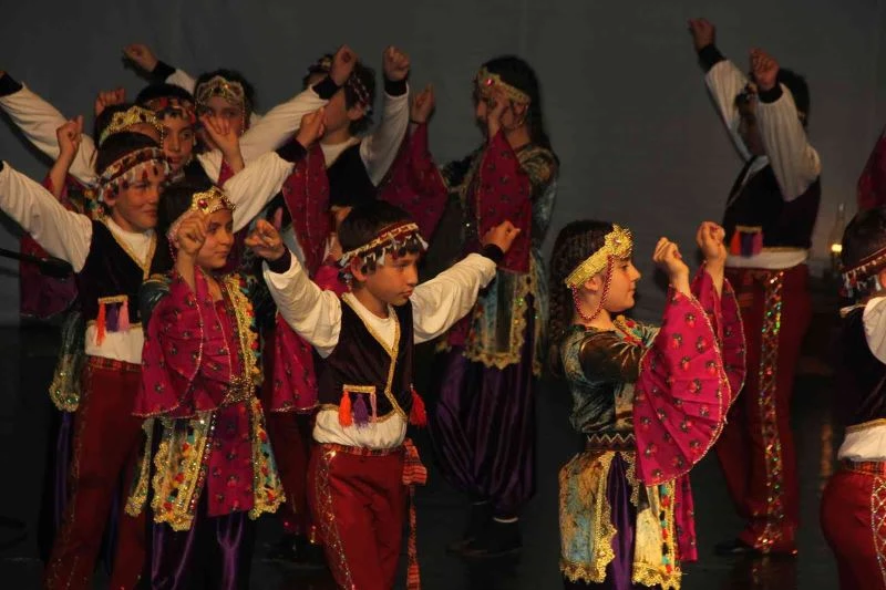 Samsun’da ’Atalarımın Dansı’ şöleni
