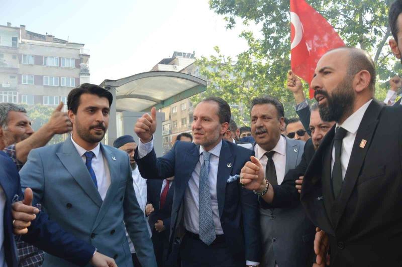Fatih Erbakan: “Tek yol milli görüş tek yol Yeniden Refah Partisi’dir”
