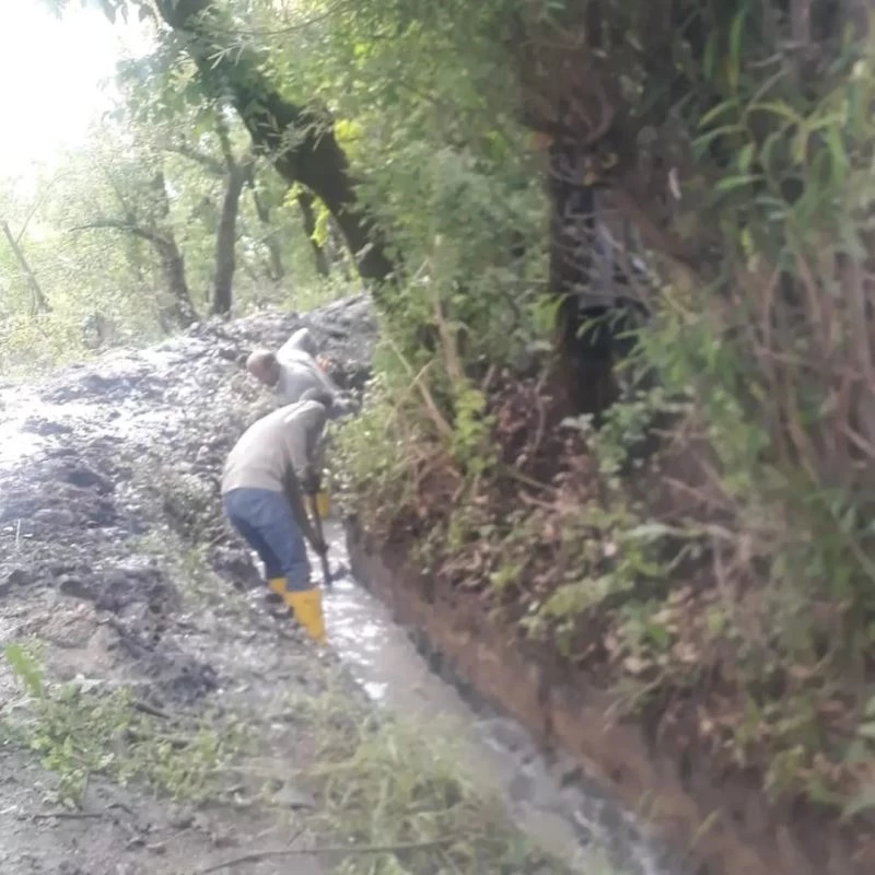 Şenoba’da sulama kanallarında temizlik
