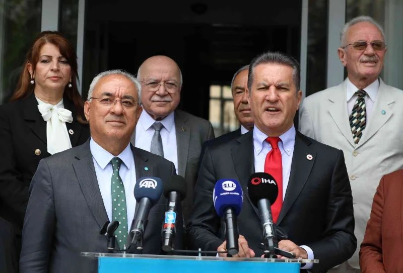 TDP Genel Başkanı Sarıgül, DSP lideri Aksakal’ı ziyaret etti
