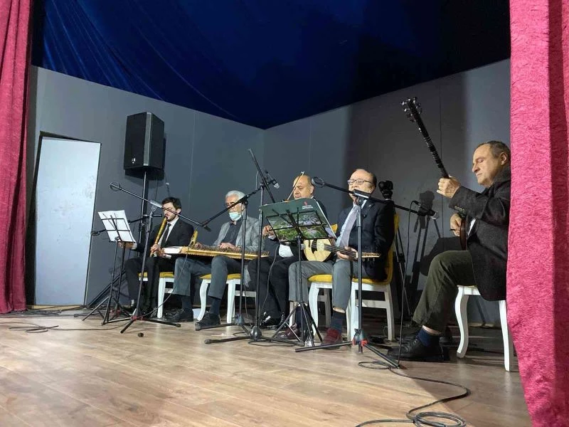 Eski Bakan Başesgioğlu’ndan Abdurrahmanpaşa Lisesi için devlet övünç madalyası talebi
