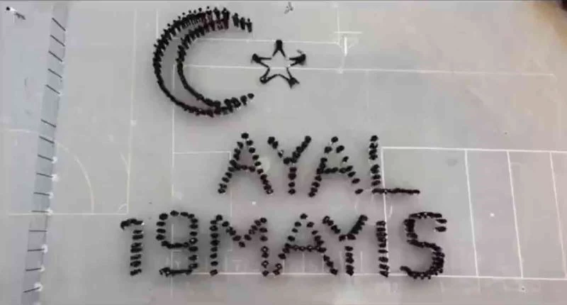 Başkan Şadi Yazıcı Tuzlalı öğrencilerin 19 Mayıs koreografisini paylaştı
