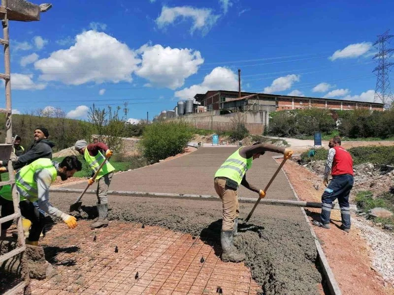 Kocaeli büyükşehir, köy yolları yapımını sürdürüyor
