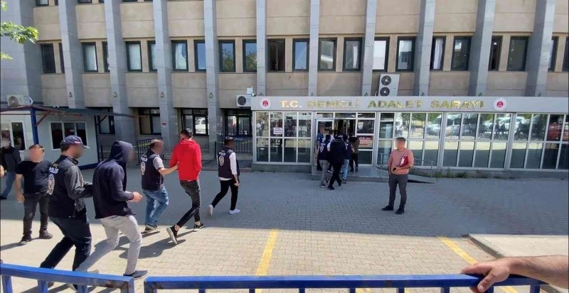 Ülke genelinde birçok kişiyi dolandıran ‘Escort’ şebekesinin 11 üyesi tutuklandı

