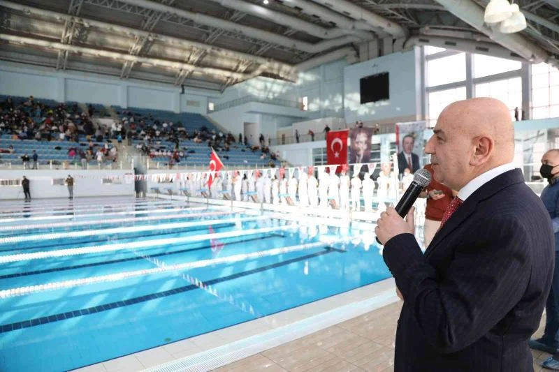Etlik Olimpik Yüzme Havuzu ve Spor Merkezi’nin bakım ve onarımı yapıldı
