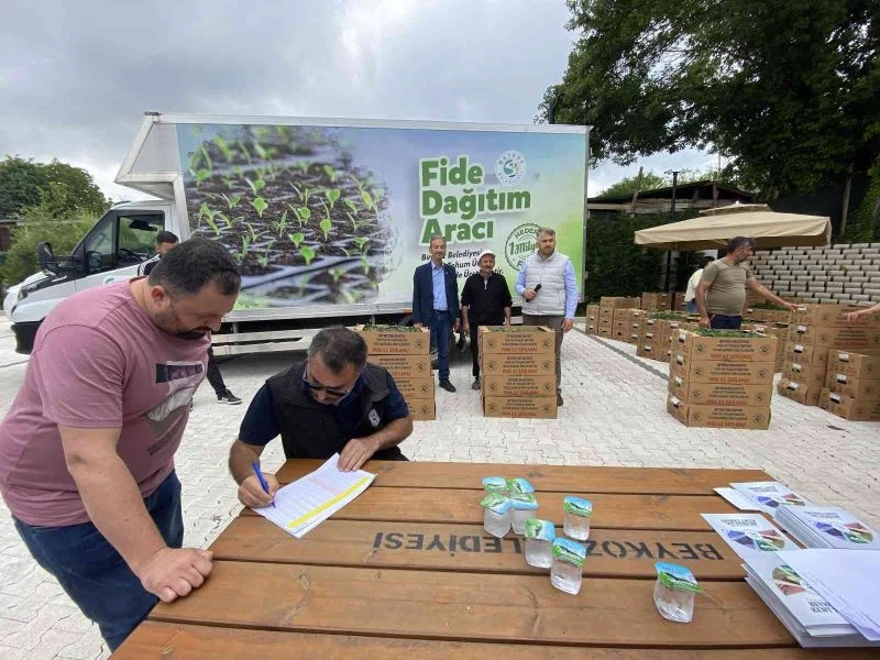 Beykoz’da hedeflenen 1 milyon yerli ve milli fide dağıtımına başlandı
