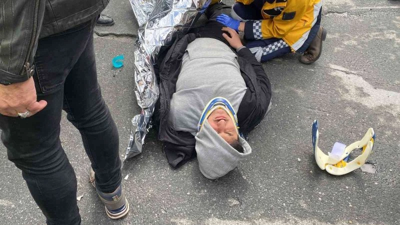 Sarıyer’de feci kaza: Ters yönden gelen motosikletli otomobil ile kafa kafaya çarpıştı
