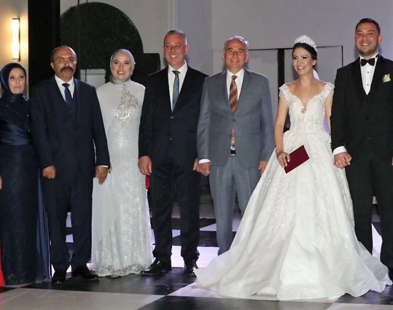 Işık ve Şen ailelerinin mutlu günü
